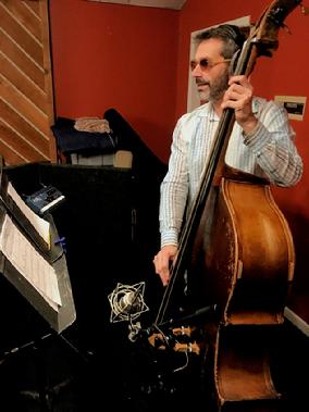 Bassist Dennis Carroll at the Cubs Go All the Way session March 09 2020